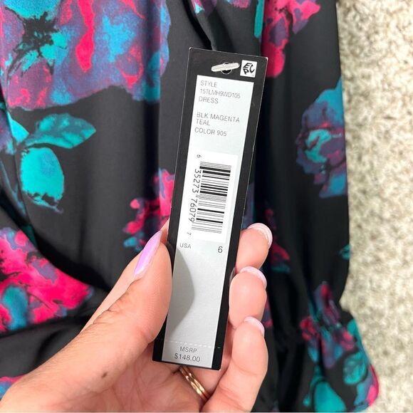 Tahari Dress Women’s 6 Floral Print Faux Wrap Tie Waist V-Neck NWT - Picture 4 of 7